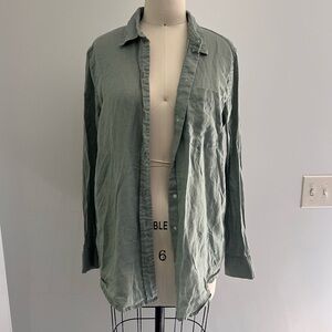 The GAP linen blouse